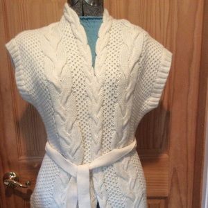 Sweater vest